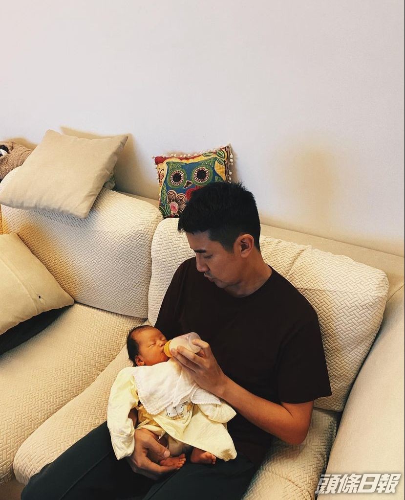 洪永城笑囡囡跟得媽咪多是奸妹。